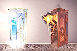 Zwei geöffnete Türen nebeneinander. Sie symbolisieren den Zugang der Traumdeutung zur Seele im psychologischen und spirituellen Sinn.